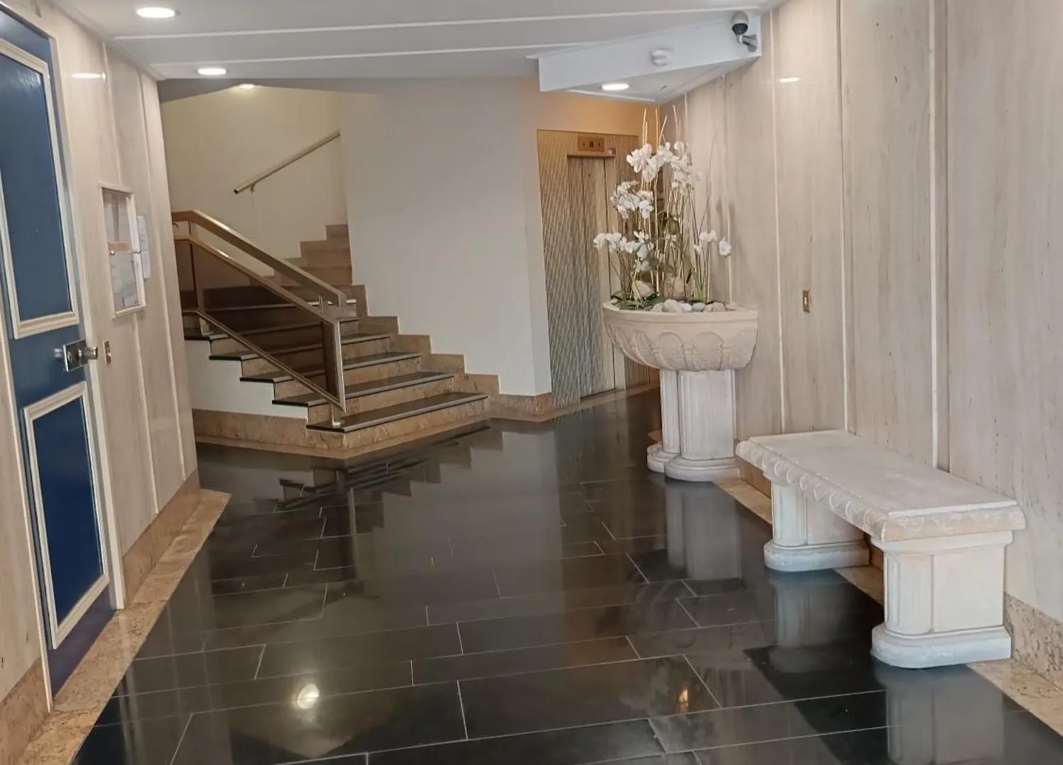 Juan-Les-Pins Centre Apartment Antibes