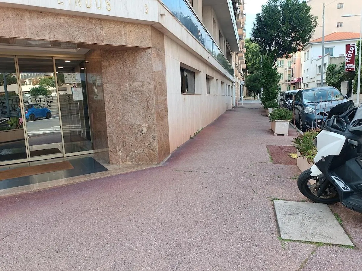 Juan-Les-Pins Centre Apartment Antibes