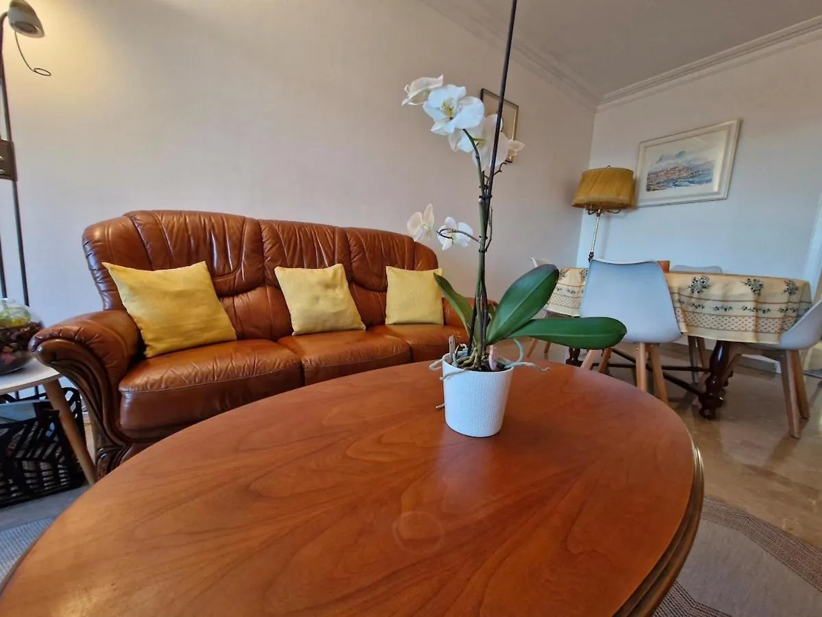 Juan-Les-Pins Centre Apartment Antibes