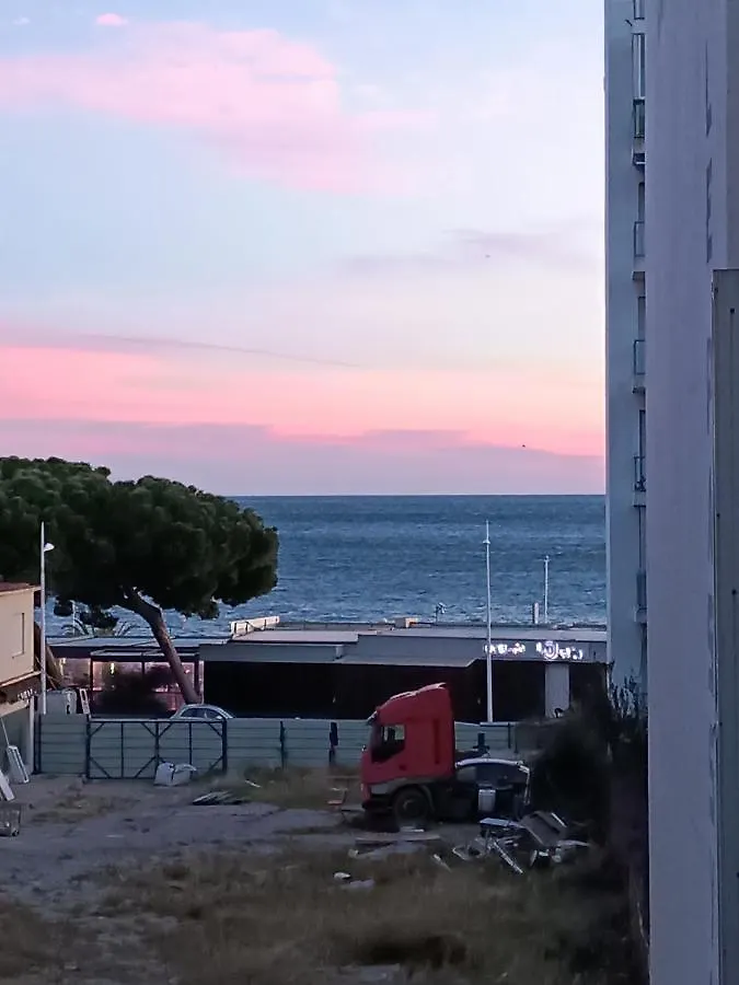 Juan-Les-Pins Centre Apartment Antibes